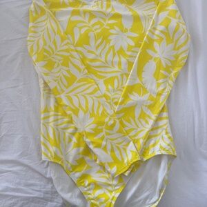 KATE SPADE LONG SLEEVE PADDLE SWIMSUIT RASH GUARD Size XL